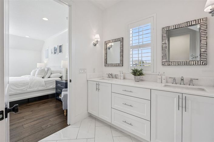 Image No.50-4 Bed House for sale