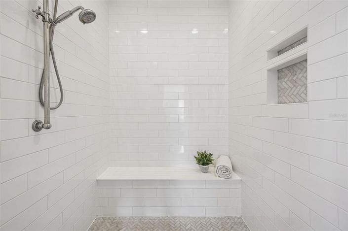 Image No.51-4 Bed House for sale