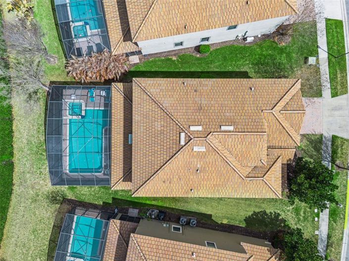 Image No.42-8 Bed House for sale