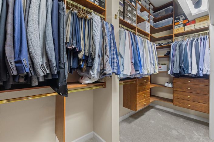 Image No.19-4 Bed House for sale