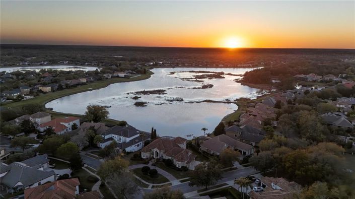 Image No.2-4 Bed House for sale