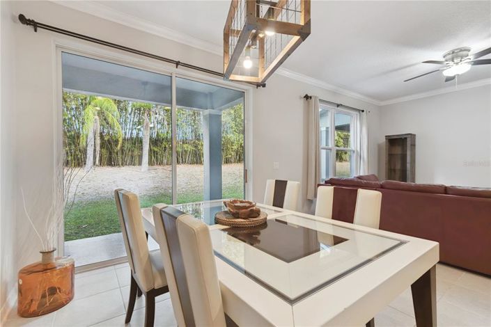 Image No.10-3 Bed Townhouse for sale