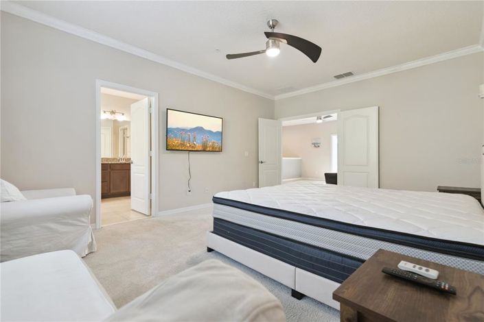 Image No.25-3 Bed Townhouse for sale