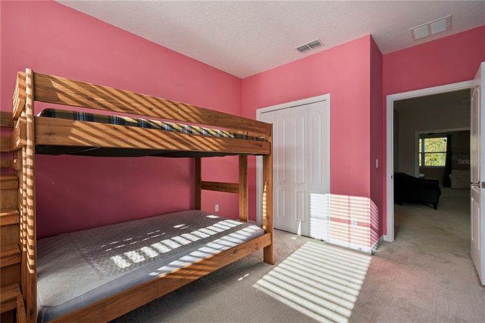 Image No.30-3 Bed Townhouse for sale