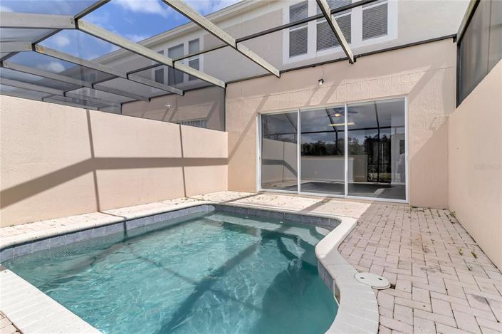 Image No.22-3 Bed Townhouse for sale