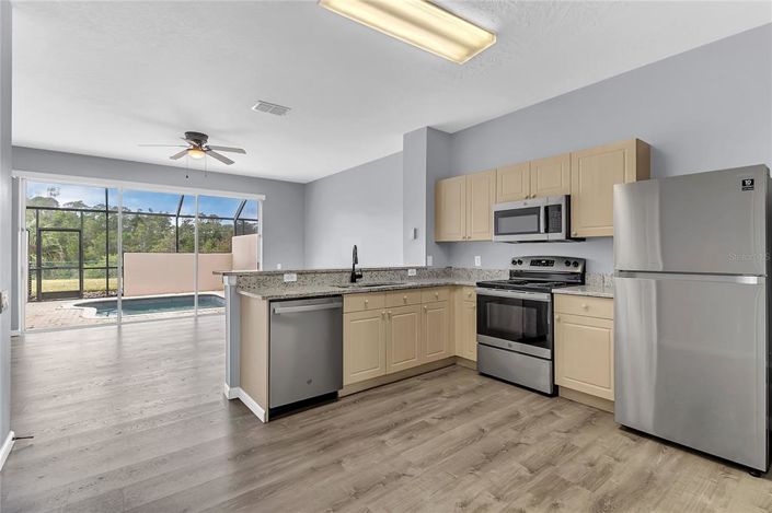 Image No.8-3 Bed Townhouse for sale