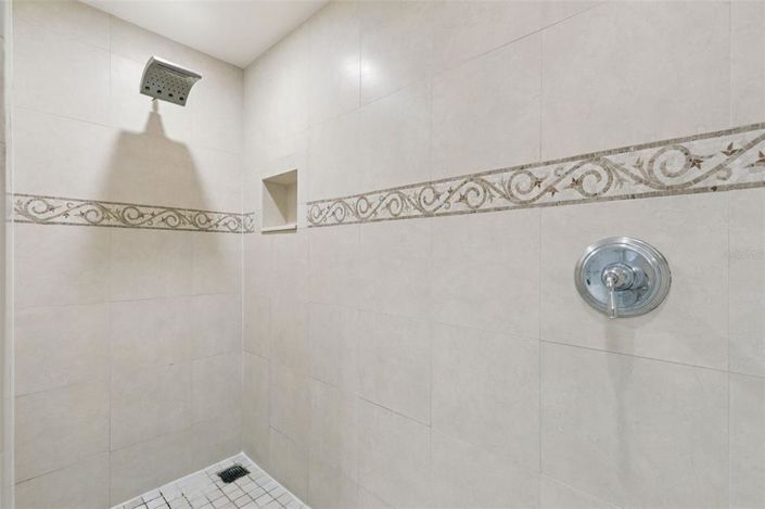 Image No.30-2 Bed Apartment for sale