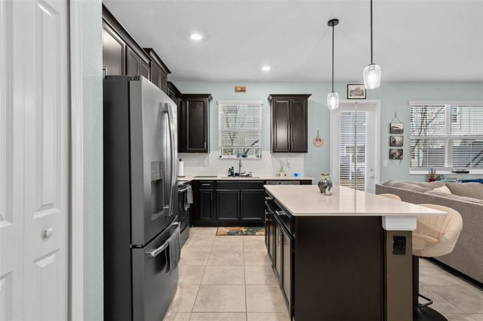 Image No.12-3 Bed Townhouse for sale