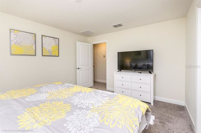 Image No.13-5 Bed Townhouse for sale