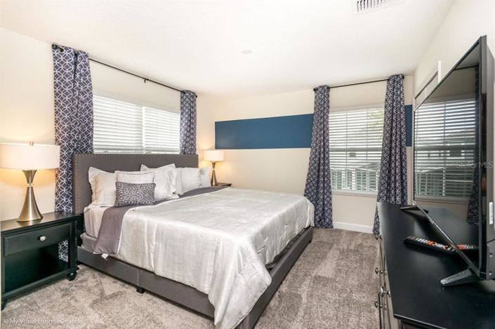 Image No.18-5 Bed Townhouse for sale