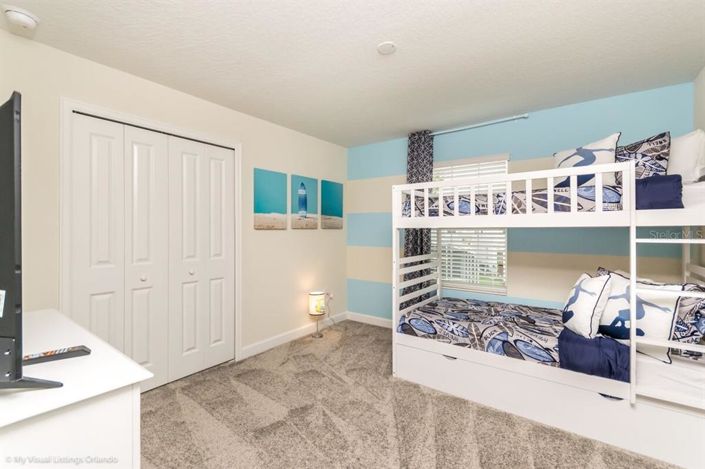 Image No.20-5 Bed Townhouse for sale