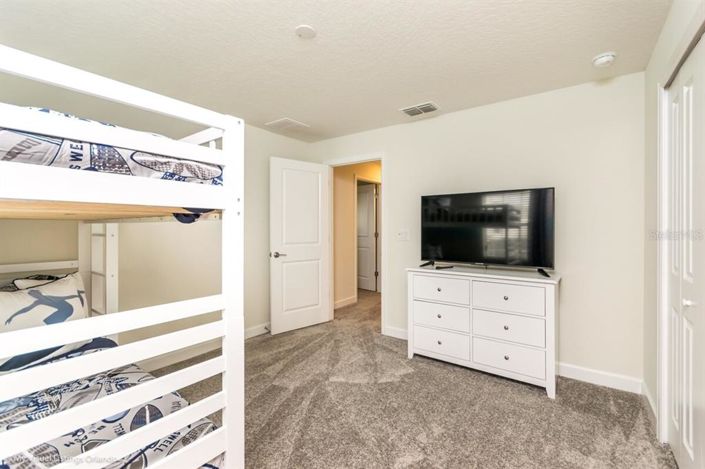 Image No.21-5 Bed Townhouse for sale