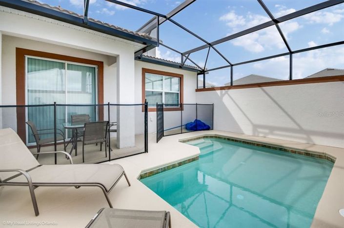 Image No.28-5 Bed Townhouse for sale