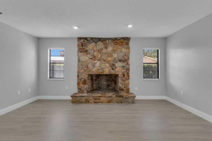 Image No.33-3 Bed House for sale