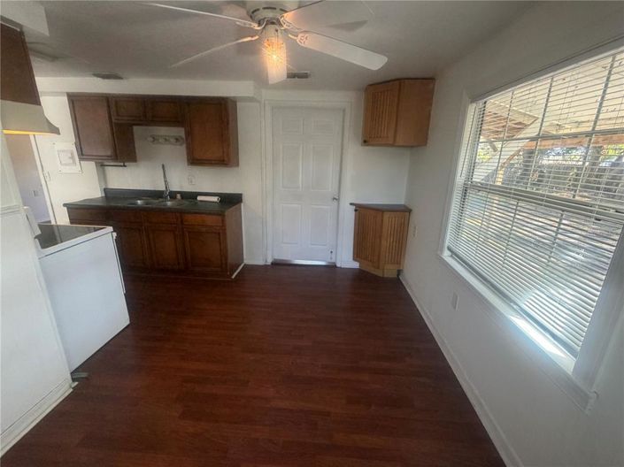 Image No.24-2 Bed House for sale