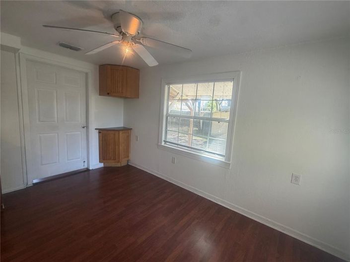 Image No.27-2 Bed House for sale