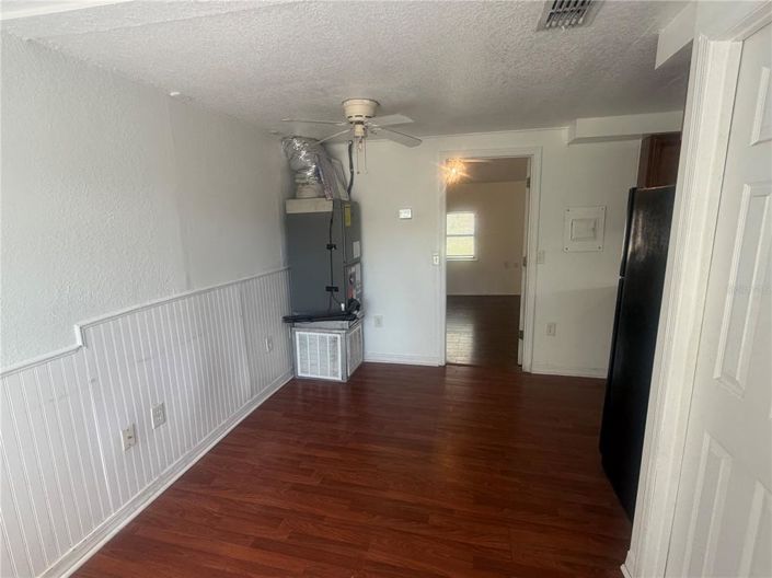 Image No.28-2 Bed House for sale