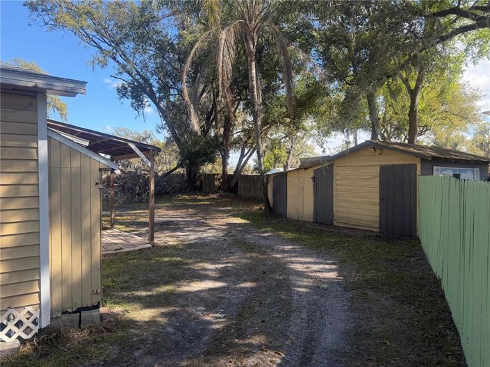 Image No.35-2 Bed House for sale