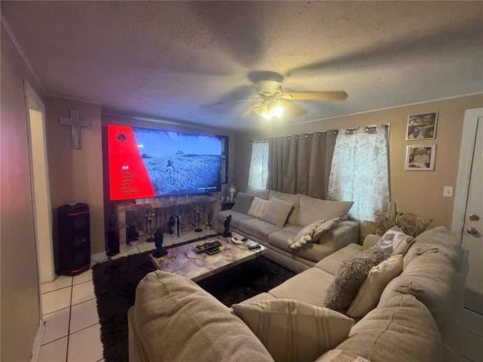 Image No.4-2 Bed House for sale