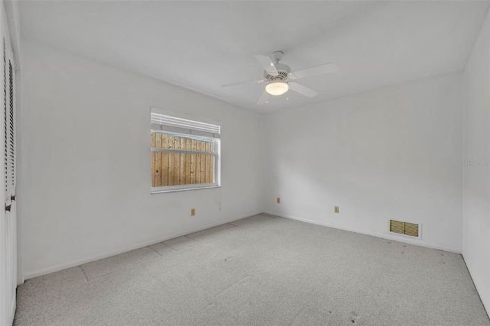 Image No.18-4 Bed House for sale