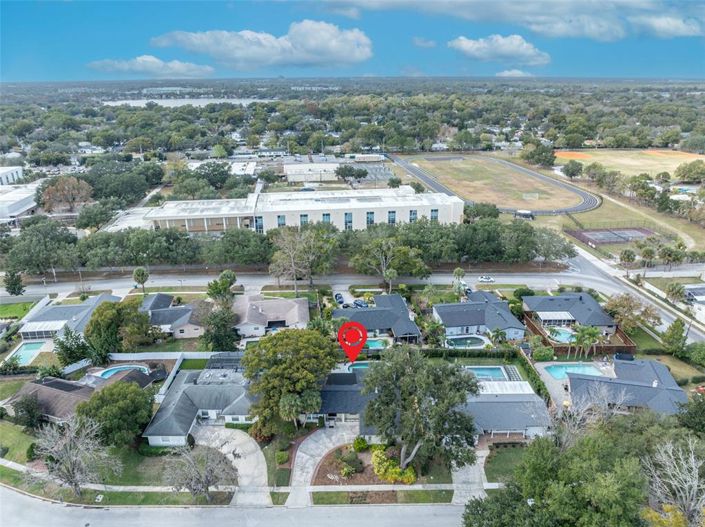 Image No.26-4 Bed House for sale