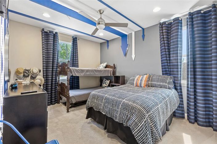 Image No.17-5 Bed House for sale