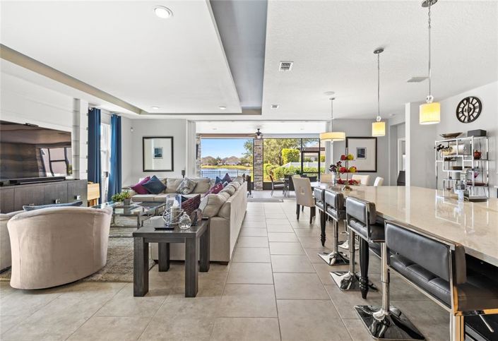 Image No.4-5 Bed House for sale