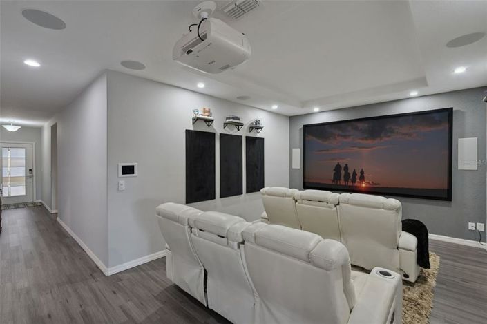 Image No.15-4 Bed House for sale