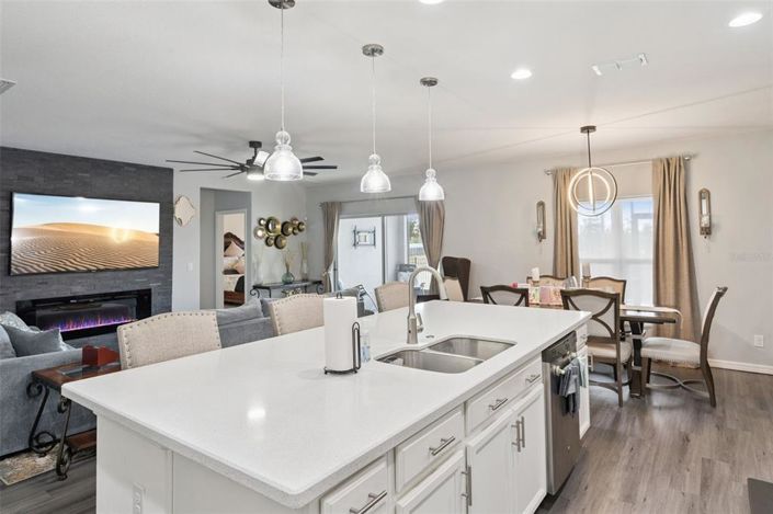 Image No.6-4 Bed House for sale