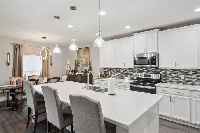 Image No.8-4 Bed House for sale