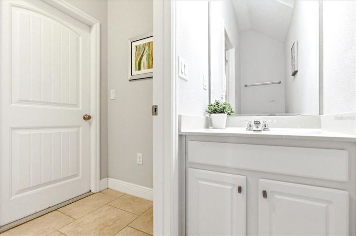 Image No.25-6 Bed House for sale