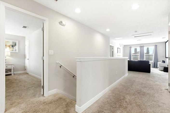 Image No.27-6 Bed House for sale