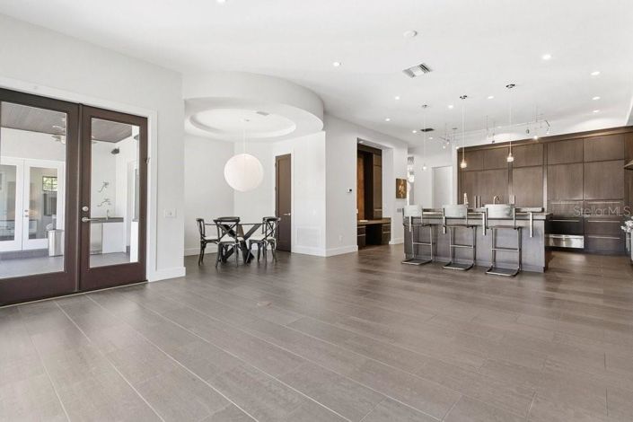 Image No.15-4 Bed House for sale