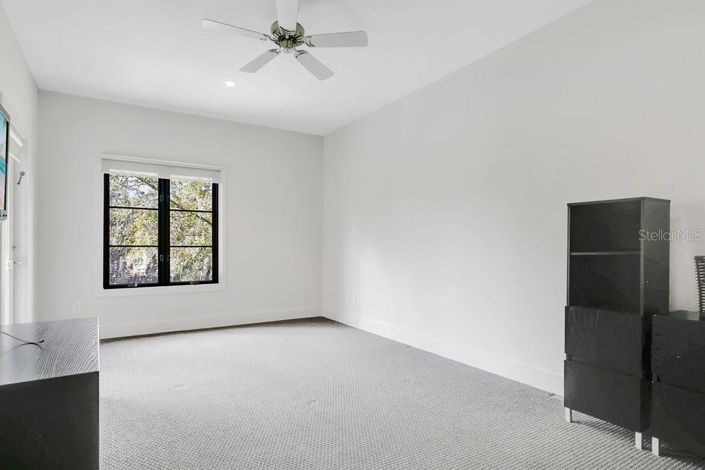 Image No.31-4 Bed House for sale