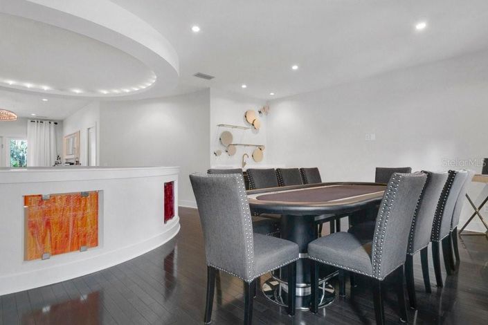 Image No.37-4 Bed House for sale