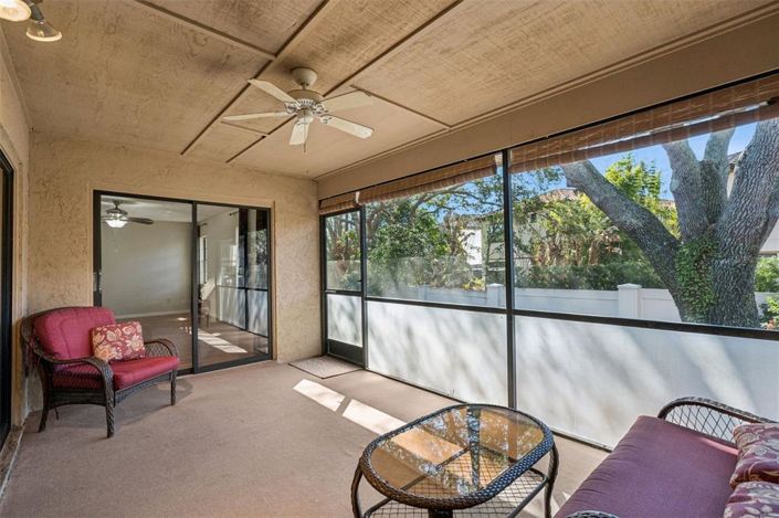 Image No.20-3 Bed Townhouse for sale