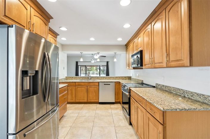 Image No.9-3 Bed Townhouse for sale