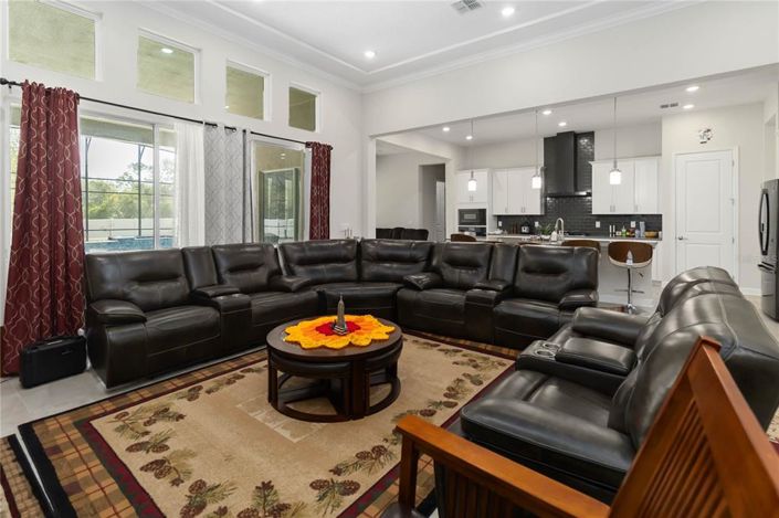 Image No.9-4 Bed House for sale