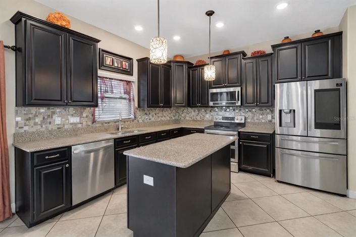 Image No.11-5 Bed House for sale