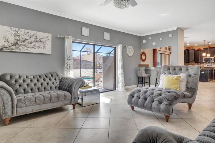 Image No.17-5 Bed House for sale