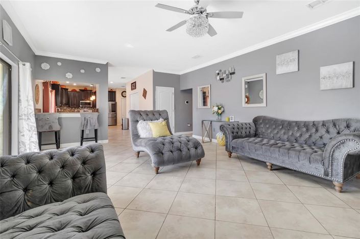 Image No.18-5 Bed House for sale