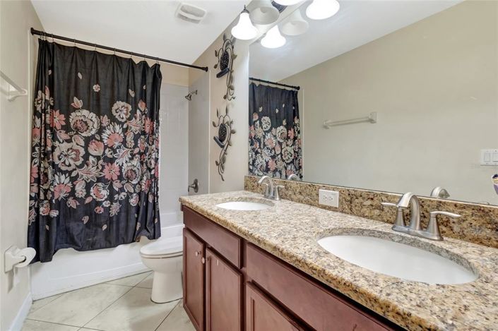 Image No.34-5 Bed House for sale