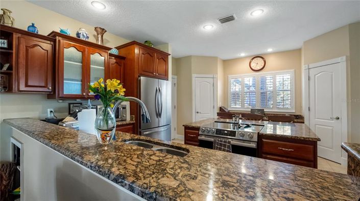 Image No.17-3 Bed House for sale