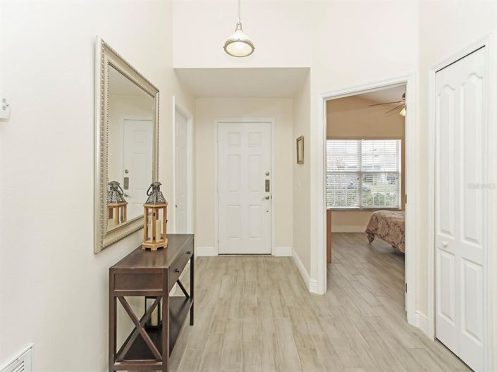 Image No.18-4 Bed House for sale