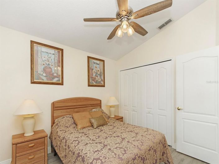 Image No.33-4 Bed House for sale