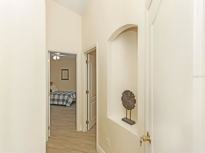 Image No.36-4 Bed House for sale