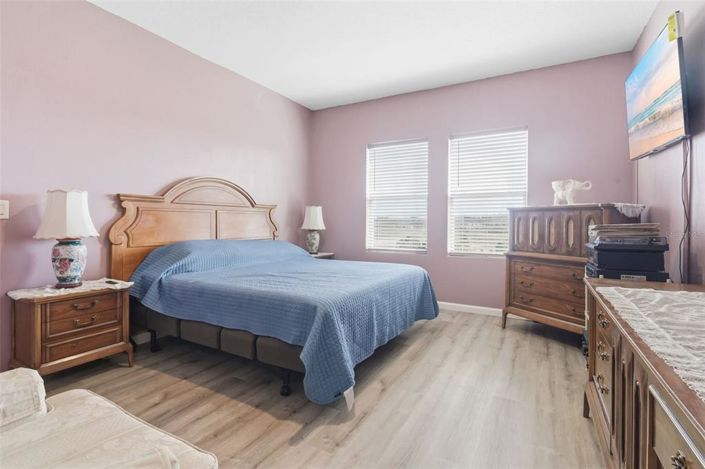 Image No.19-3 Bed House for sale