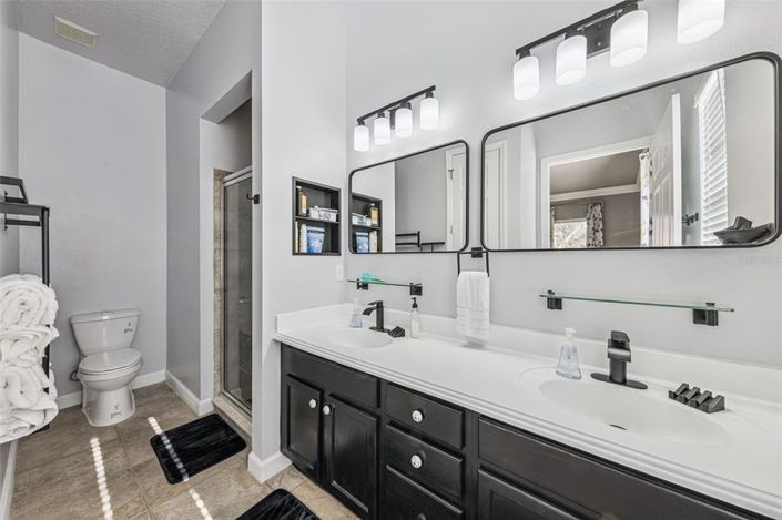 Image No.15-4 Bed House for sale