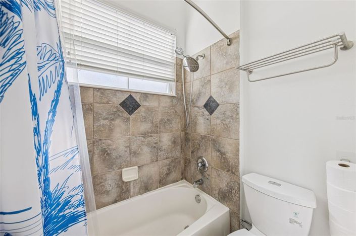 Image No.21-4 Bed House for sale