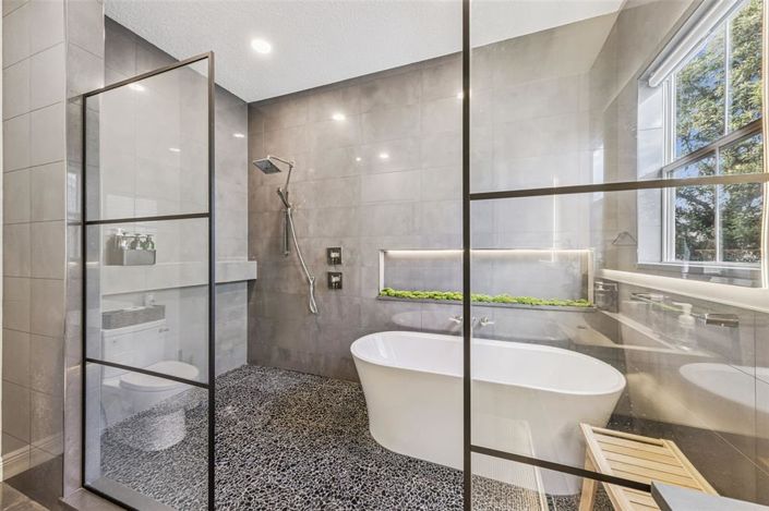 Image No.27-4 Bed House for sale